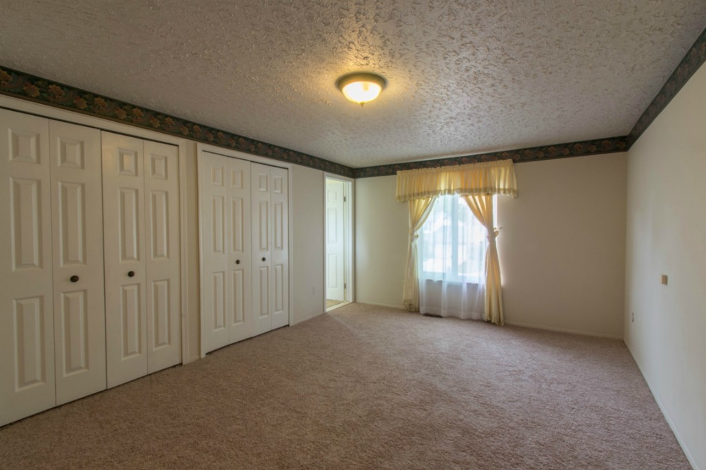 33977 Carl Drive